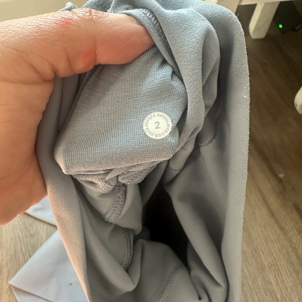 lululemon light blue high-rise leggings with center back logo - Picture 10 of 14
